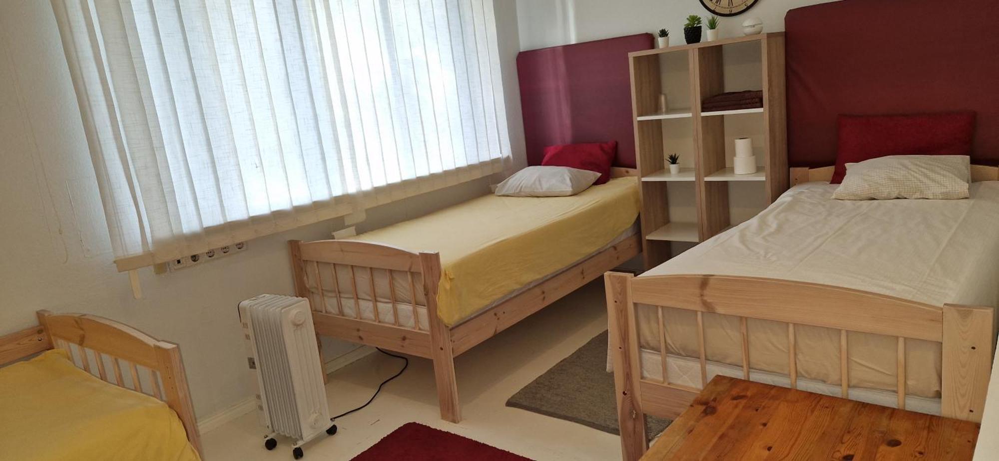Freedom65 Hostel And Caravan Tallinn Exterior photo