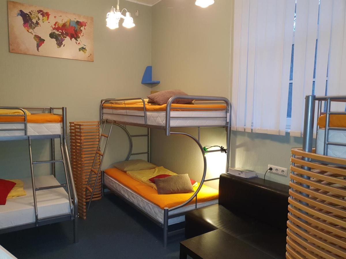 Freedom65 Hostel And Caravan Tallinn Exterior photo