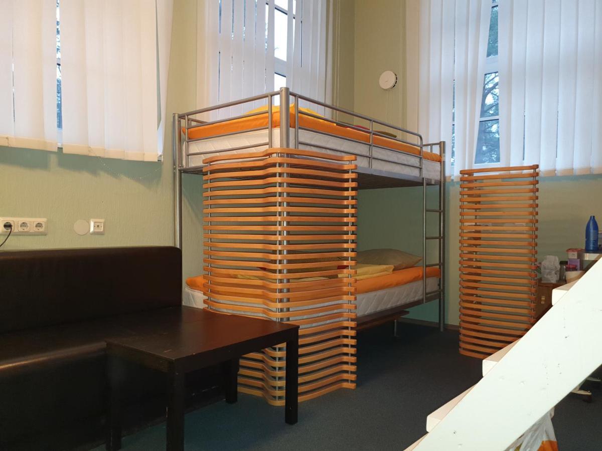 Freedom65 Hostel And Caravan Tallinn Exterior photo